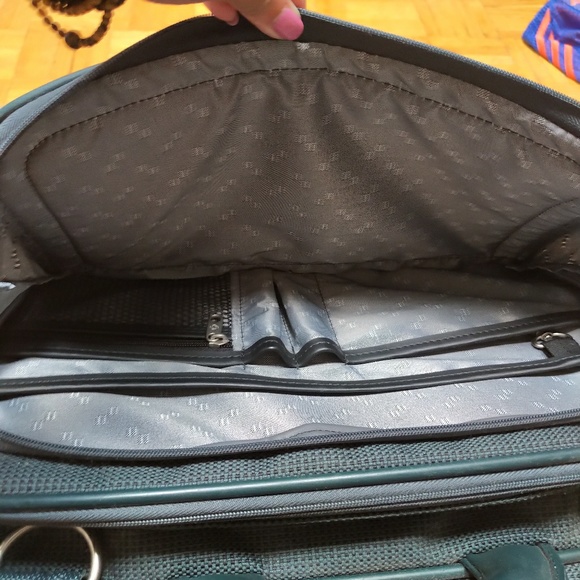 Retro Samsonite Carry On - Picture 2 of 4